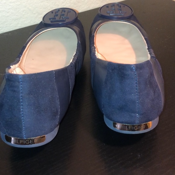 $$ Marked Down to Final Price ππ»ππ». Cute Ballerina Tommy Hilfiger Navy flats - Picture 5 of 8